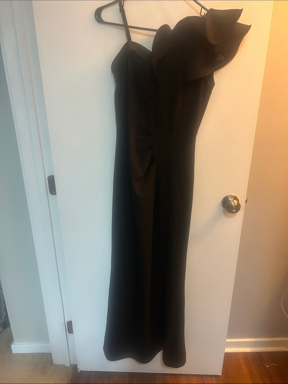 Black One-Shoulder Evening Dress with Sculpted Ruffle